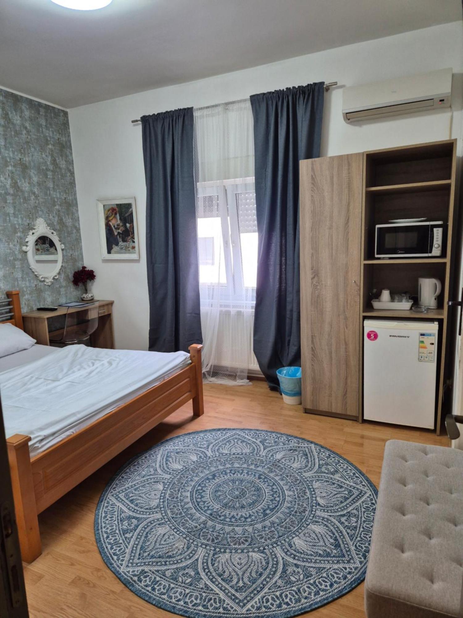 Rooms Villa Luigi Pancevo Exterior photo